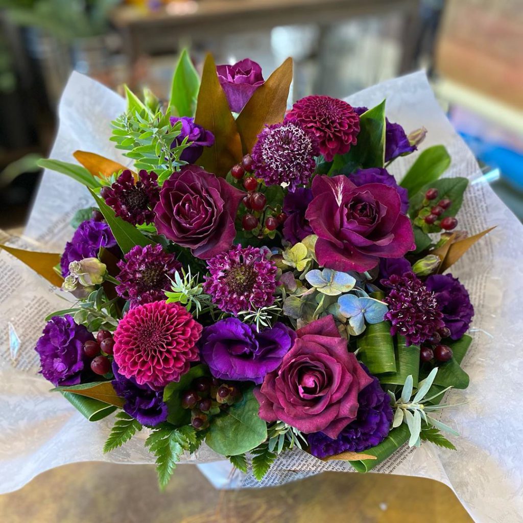 紫系のお花でオトナっぽく